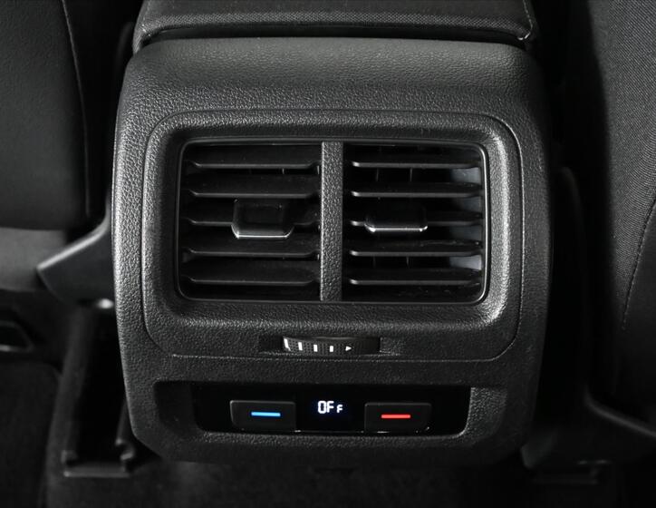Volkswagen Touran 24