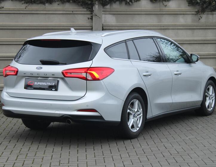 Ford Focus 6
