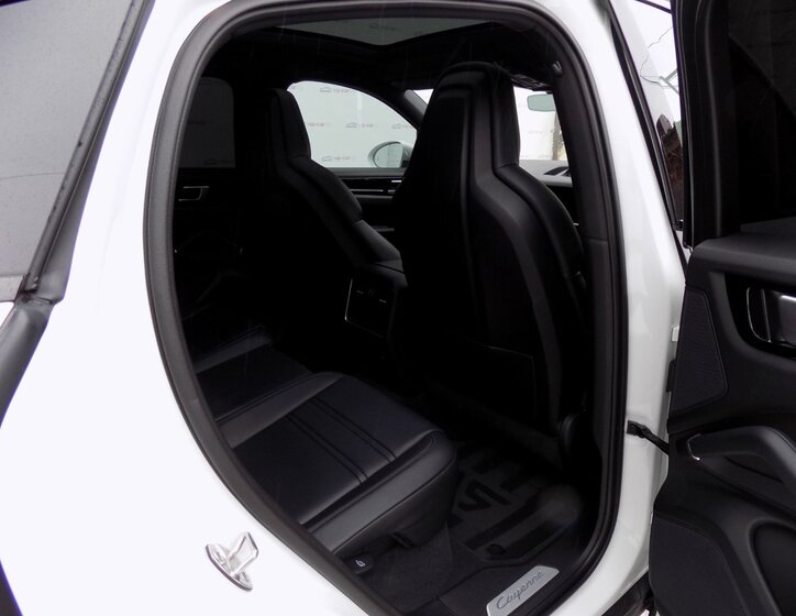 Porsche Cayenne 20
