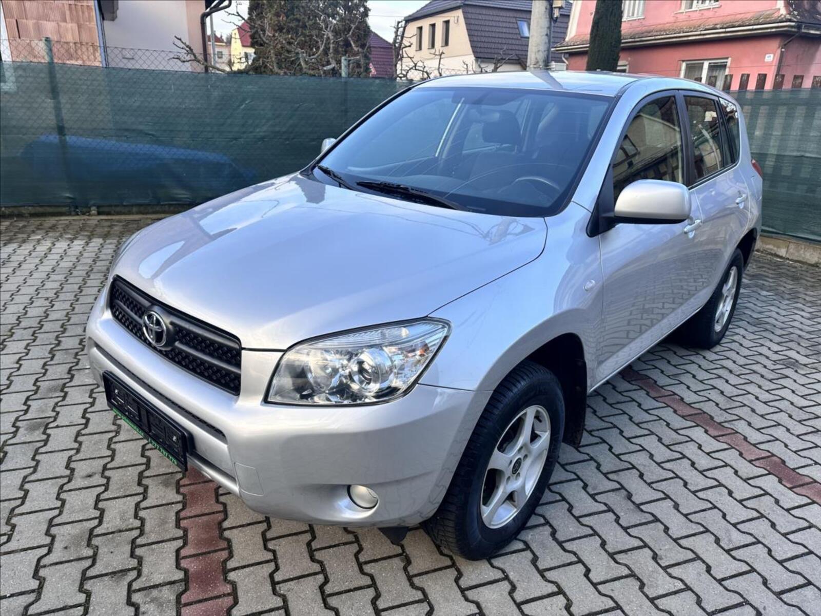 Toyota RAV4 9