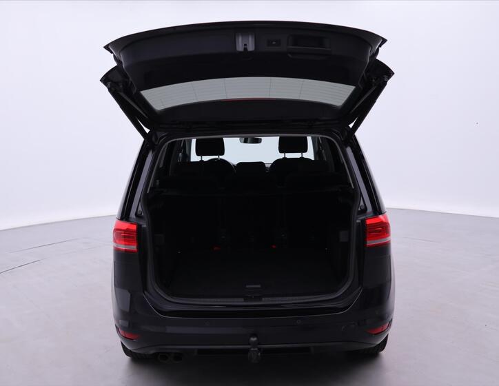 Volkswagen Touran 9