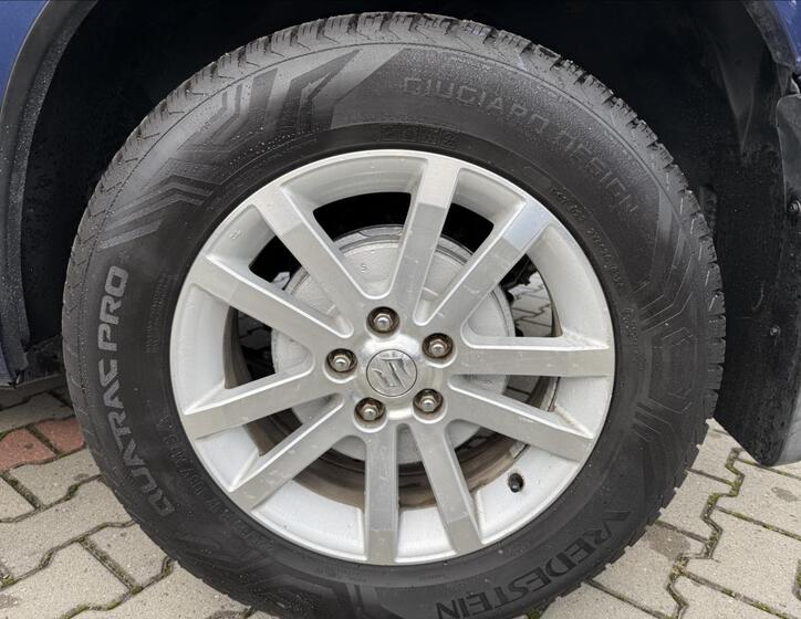 Suzuki Grand Vitara 23