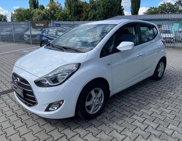 Hyundai ix20 3