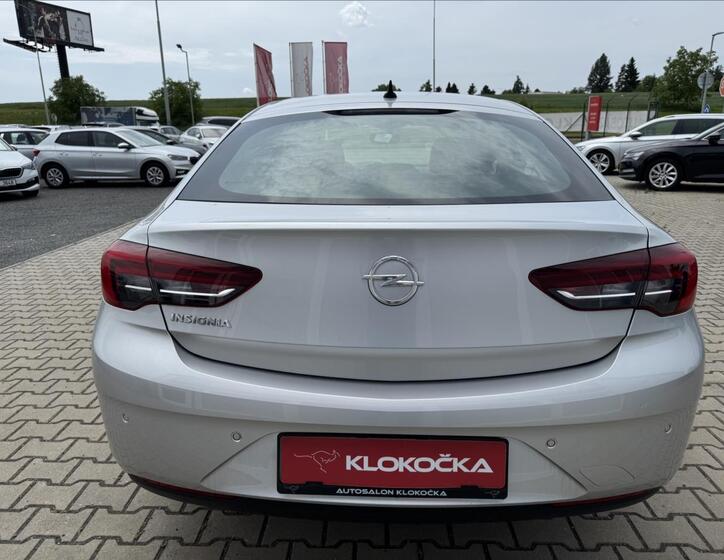 Opel Insignia 5