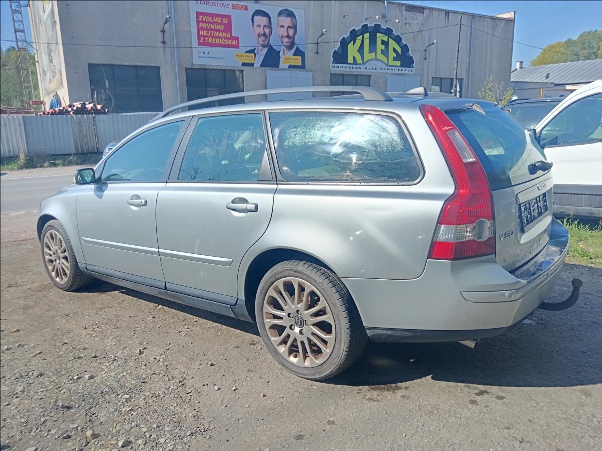 Volvo V50