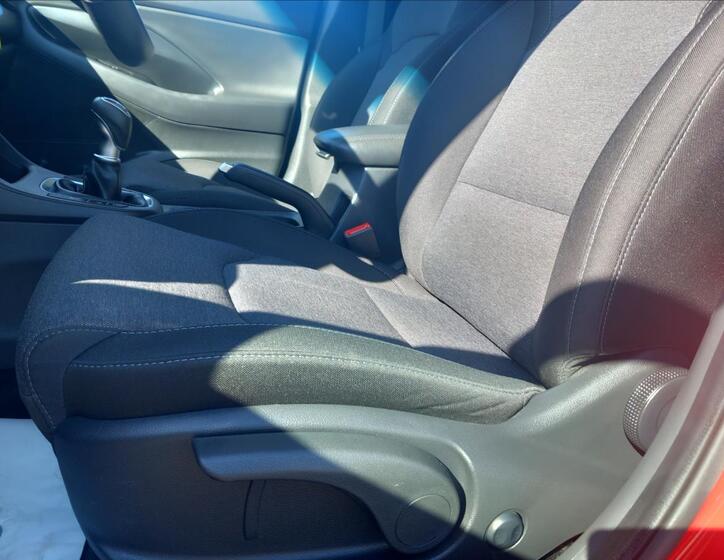 Hyundai i30 17