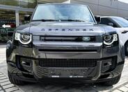 Land Rover Defender 10