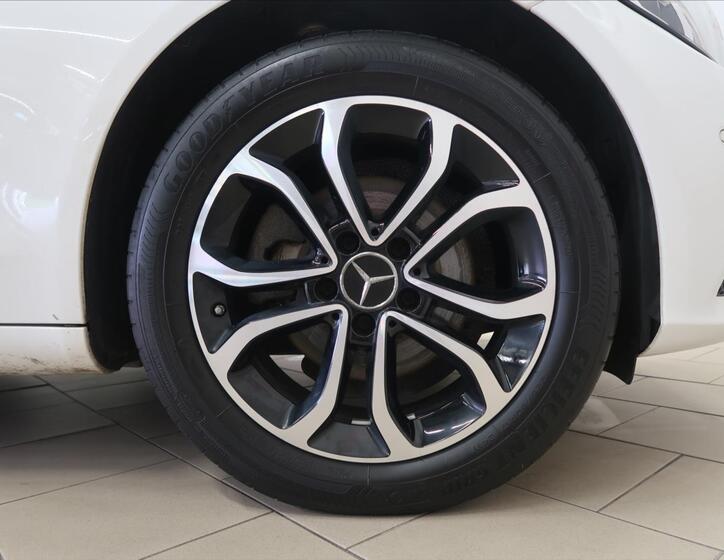 Mercedes-Benz Třídy C 31