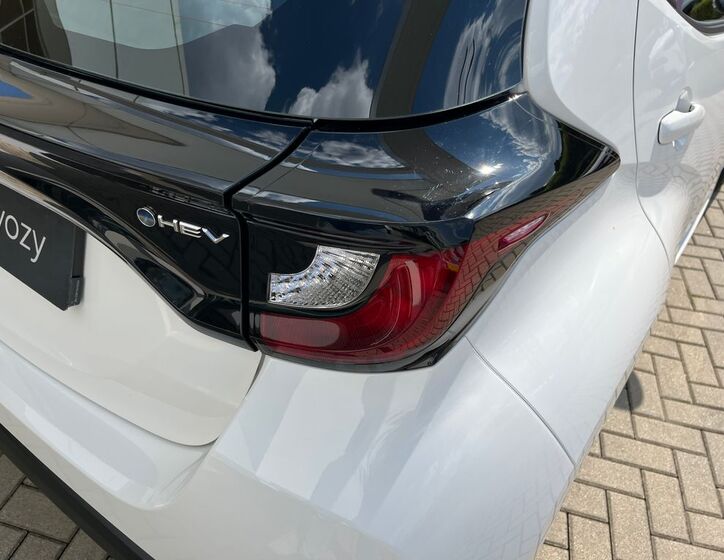 Toyota Yaris 11