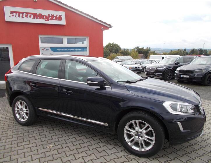 Volvo XC60 8