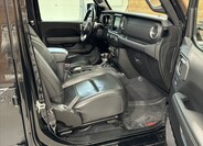 Jeep Wrangler 5