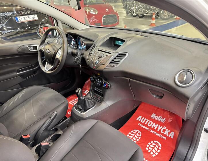 Ford Fiesta 11