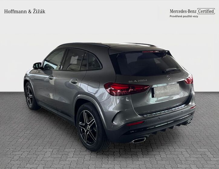 Mercedes-Benz GLA 7