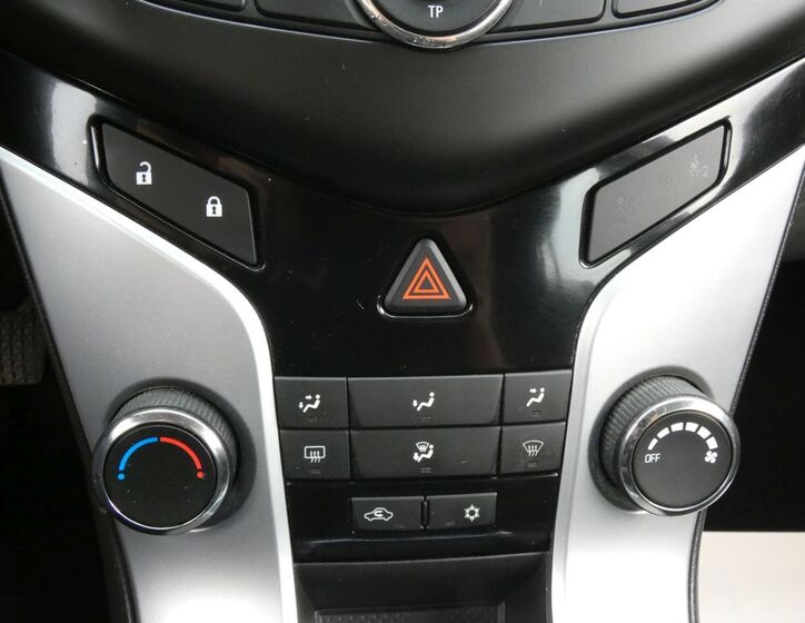Chevrolet Cruze 36