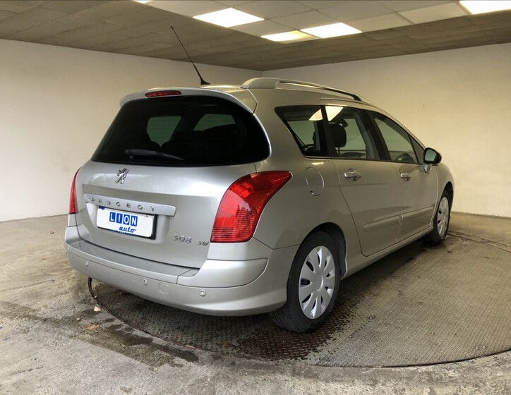 Peugeot 308 7