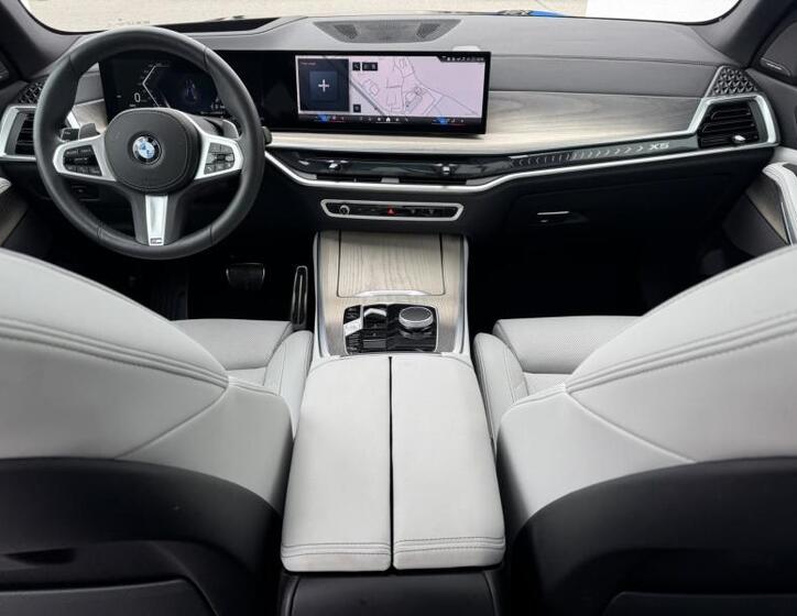 BMW X5 8