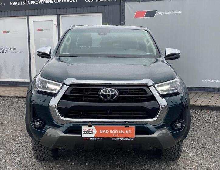 Toyota Hilux 2