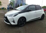 Toyota Yaris 1