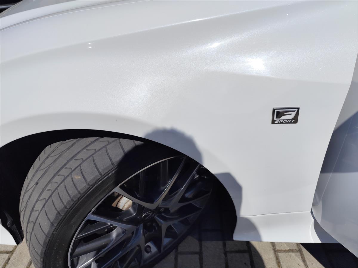 Lexus RC 300h