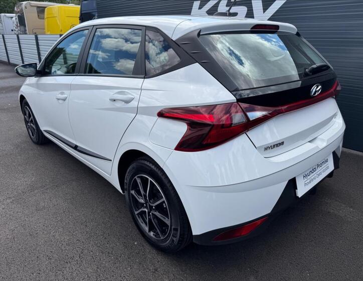 Hyundai i20 9