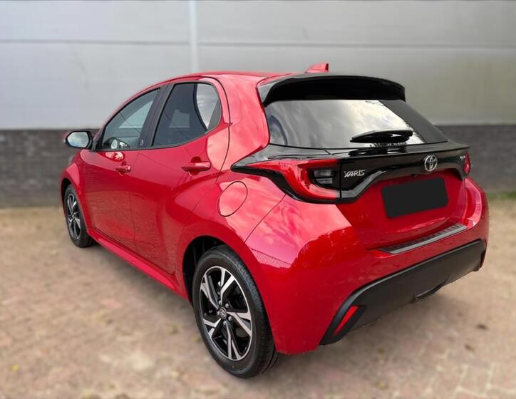 Toyota Yaris 4