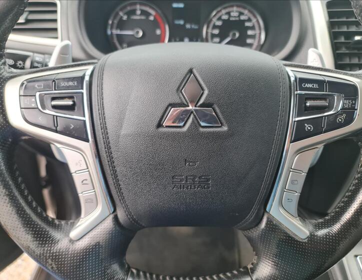 Mitsubishi L200 18