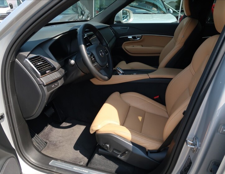 Volvo XC90 8