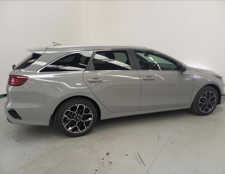 KIA Ceed 4