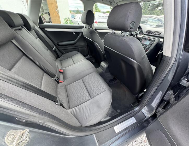 Audi A4 15