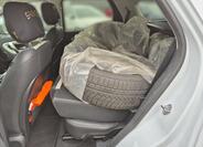 Land Rover Discovery 10