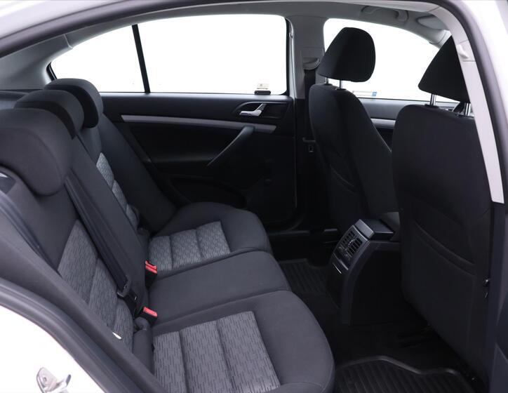 Škoda Octavia 14