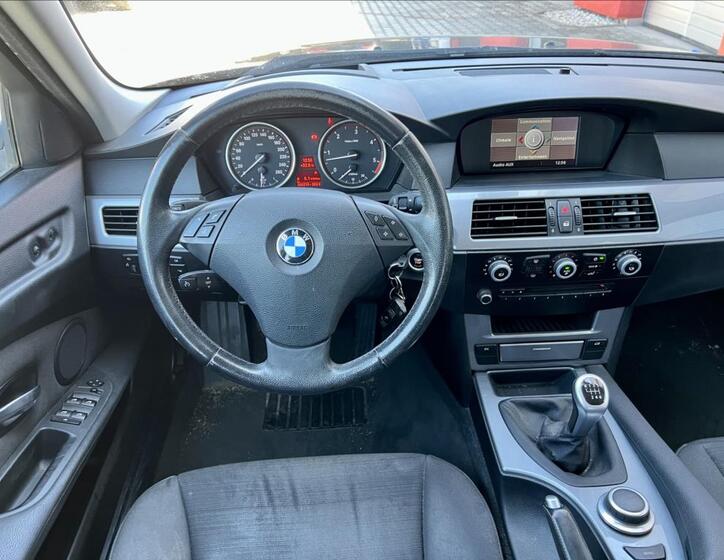 BMW Řada 5 8