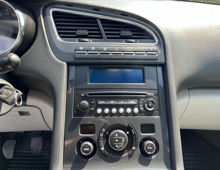 Peugeot 5008 16