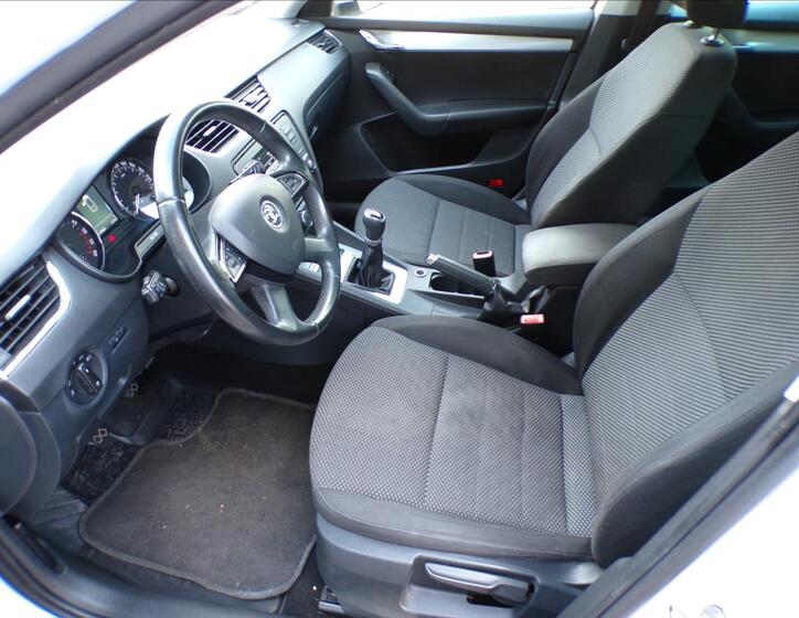 Škoda Octavia 15