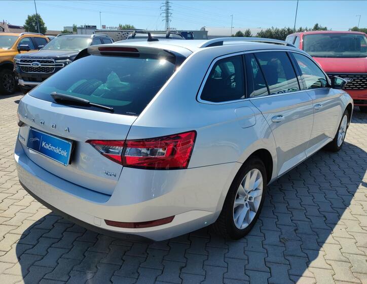 Škoda Superb 5