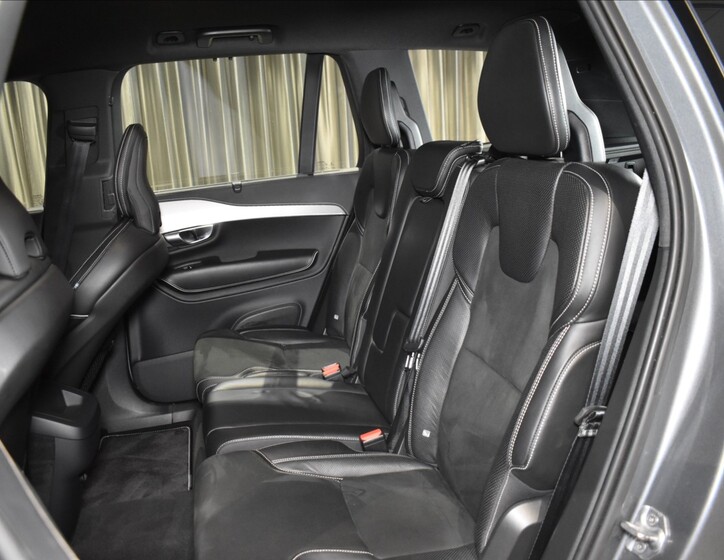 Volvo XC90 9