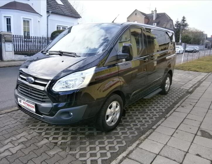 Ford Tourneo Custom 3