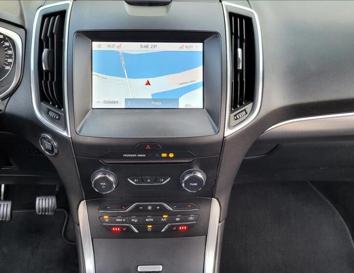 Ford Galaxy 32
