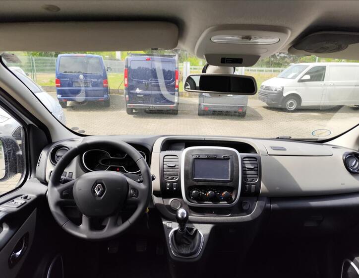 Renault Trafic 5