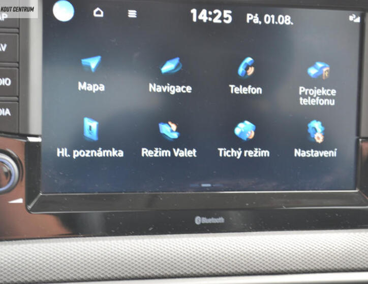 Hyundai i10 24