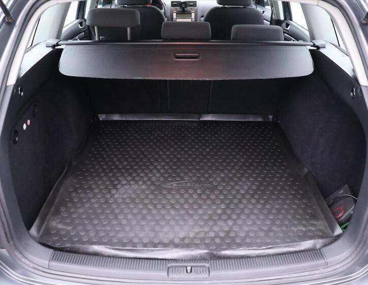 Volkswagen Golf 10