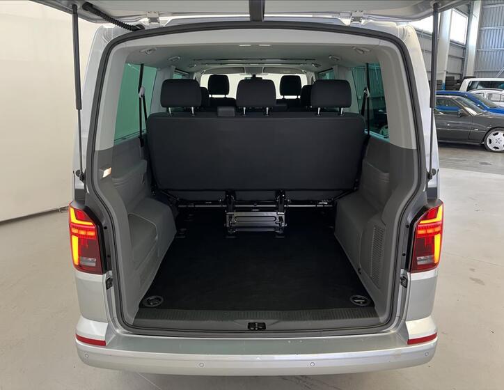 Volkswagen Caravelle 28