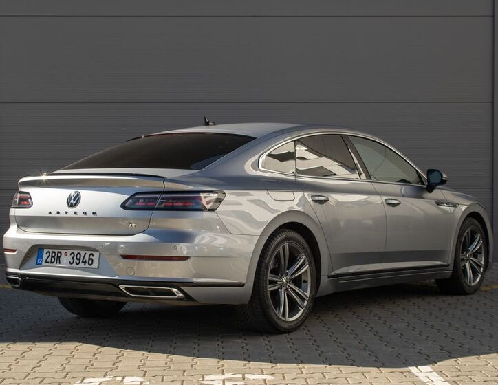 Volkswagen Arteon 4