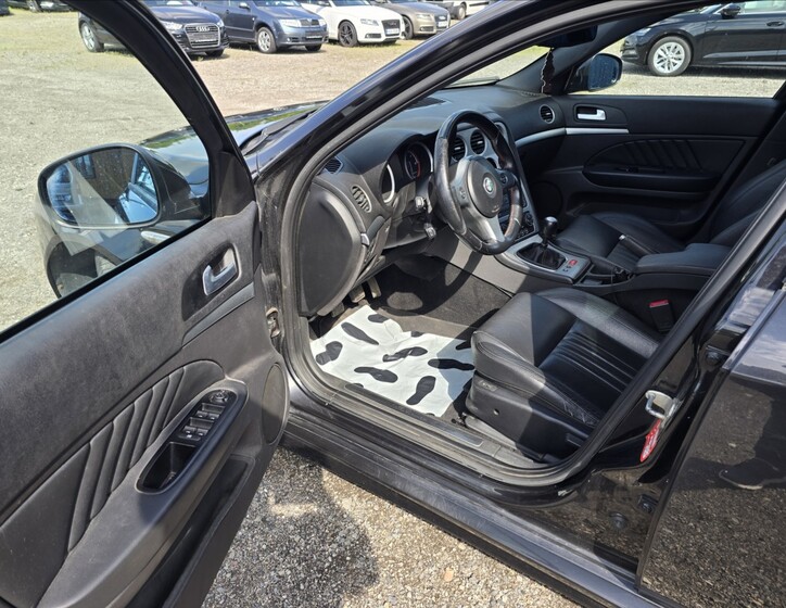 Alfa Romeo 159 10