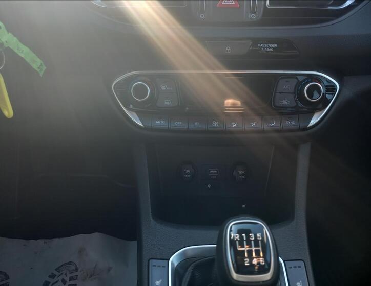 Hyundai i30 12
