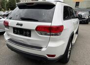 Jeep Grand Cherokee 9