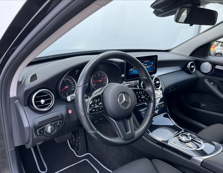 Mercedes-Benz Třídy C 18