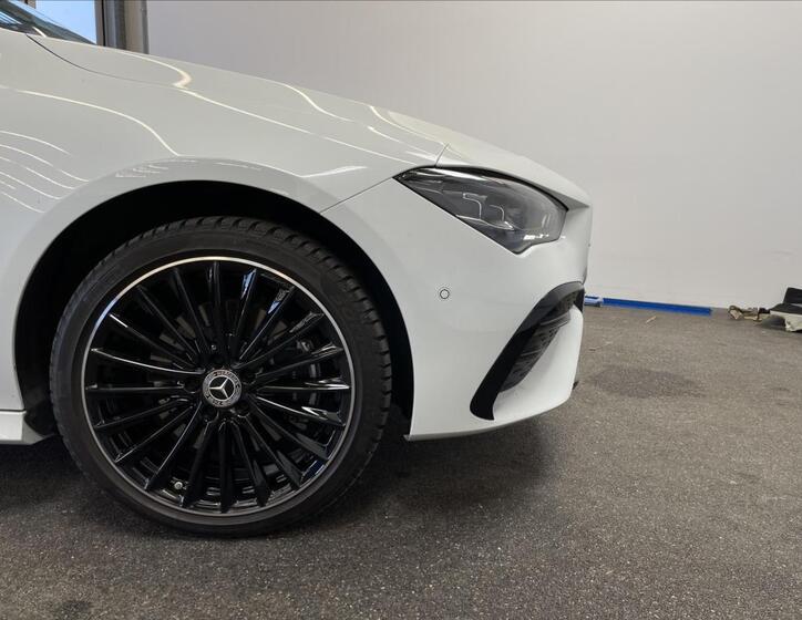 Mercedes-Benz CLA 22