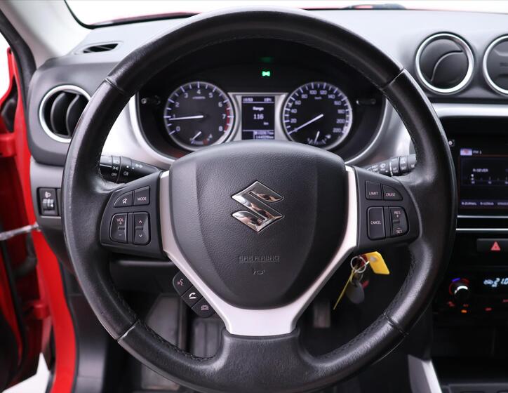 Suzuki Vitara 19