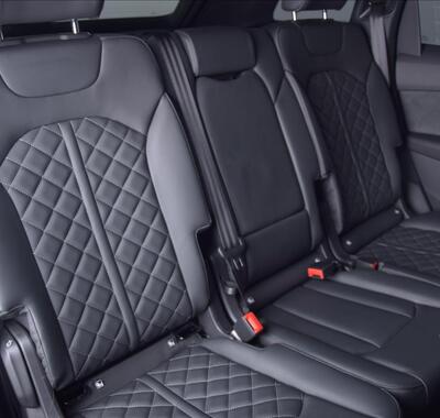 Audi Q7 9
